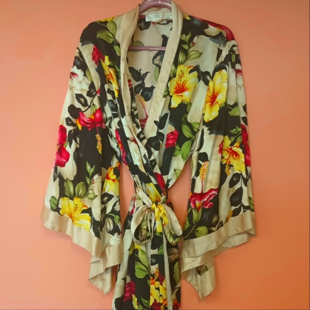 SOLD Vintage Victoria's Secret 100% Silk Long Kimono Robe Bell Sleeves Pockets